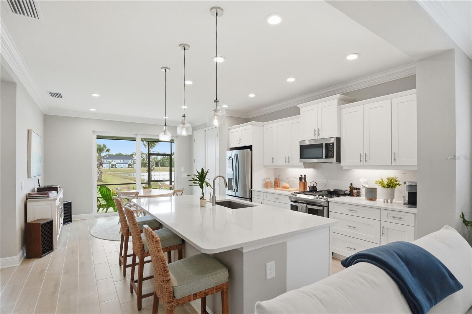 Image 10 of 42 For 6515 Big Bayou Drive