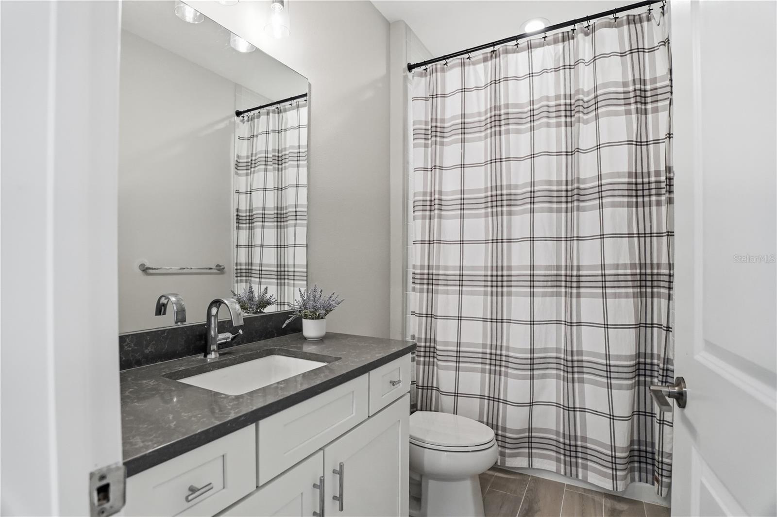 Image 28 of 42 For 6515 Big Bayou Drive