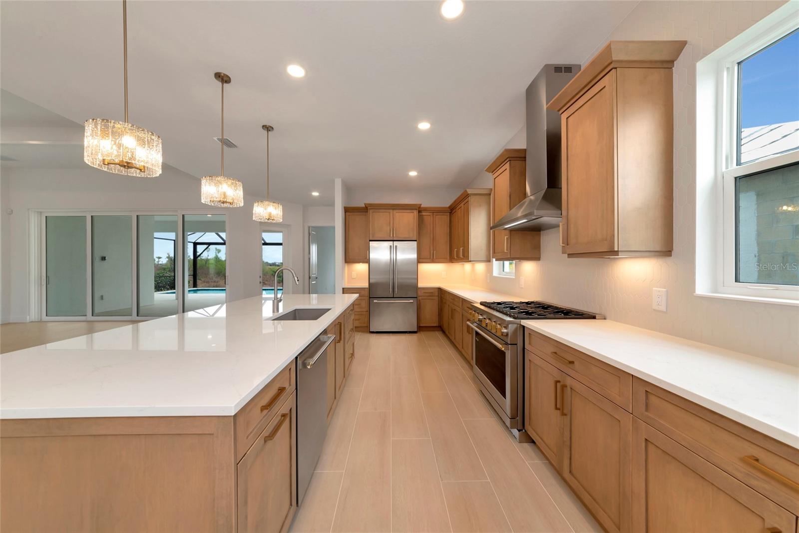 Image 11 of 63 For 1408 Lions Paw Path