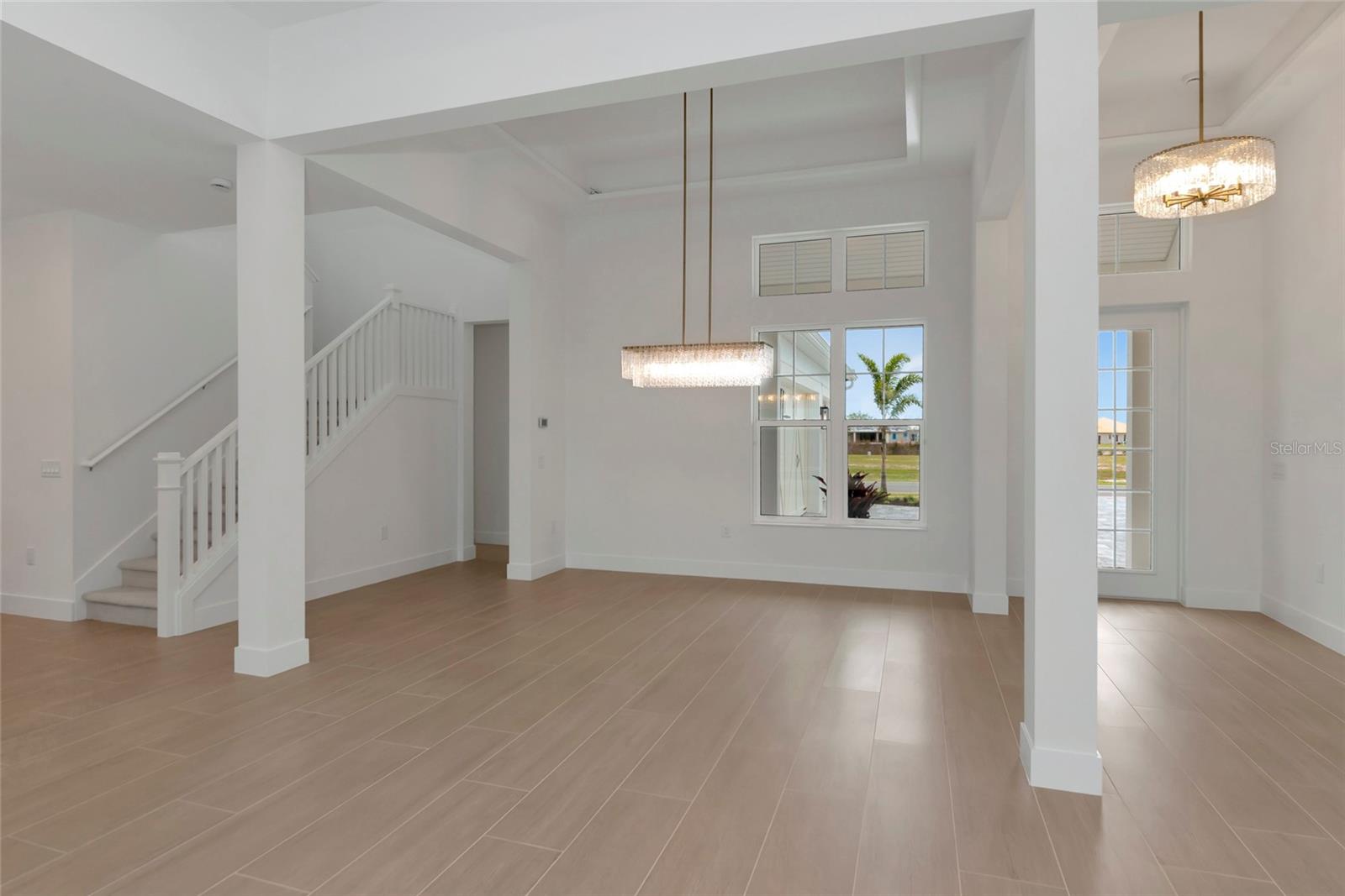 Image 15 of 63 For 1408 Lions Paw Path