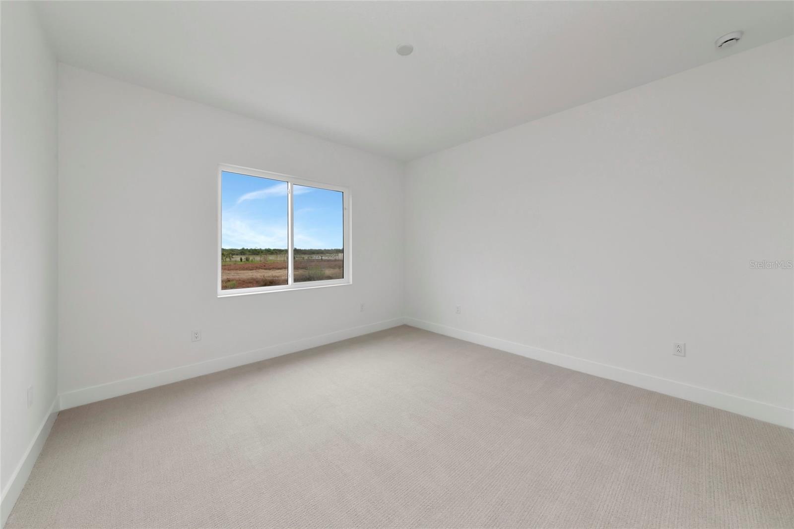 Image 43 of 63 For 1408 Lions Paw Path