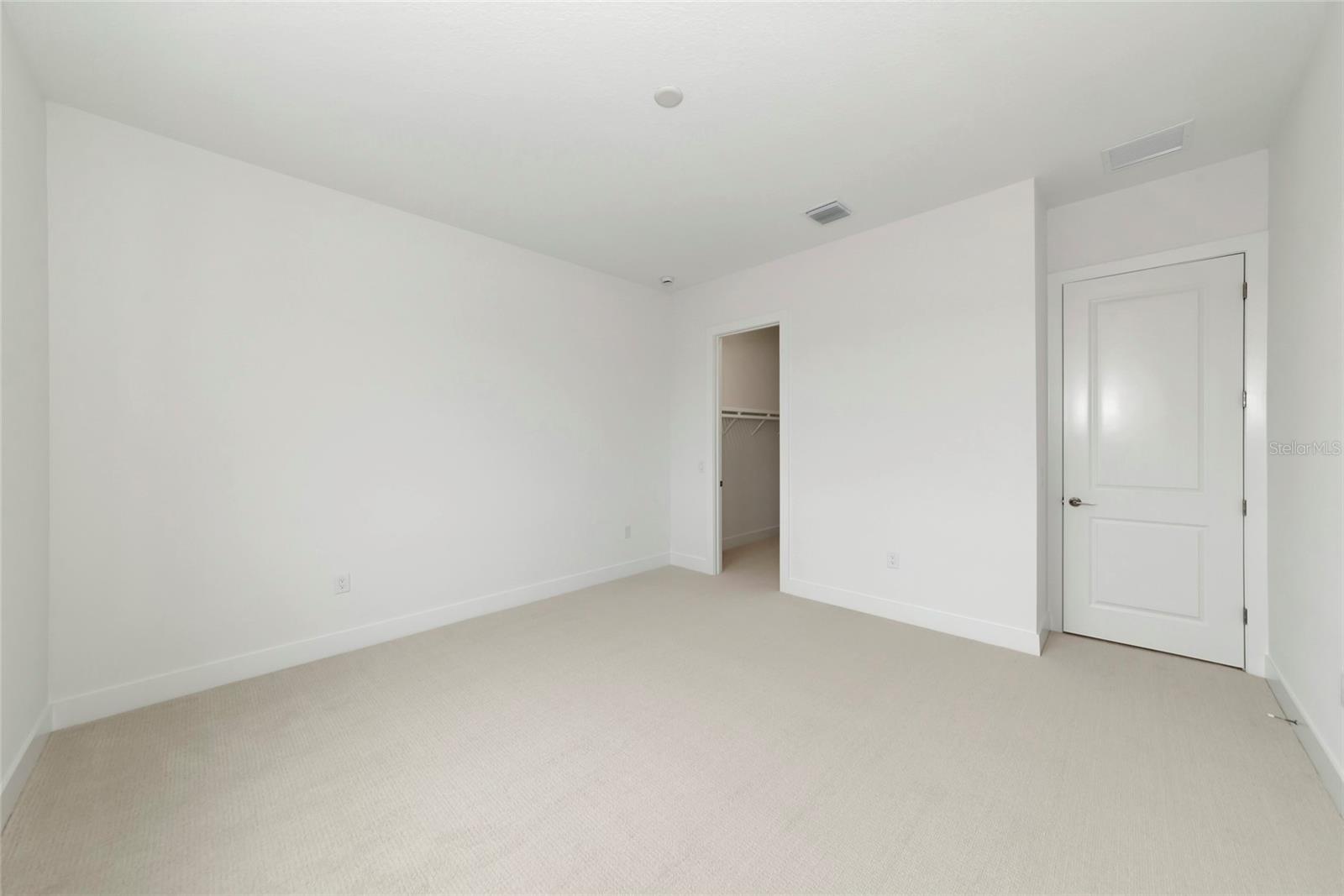 Image 45 of 63 For 1408 Lions Paw Path