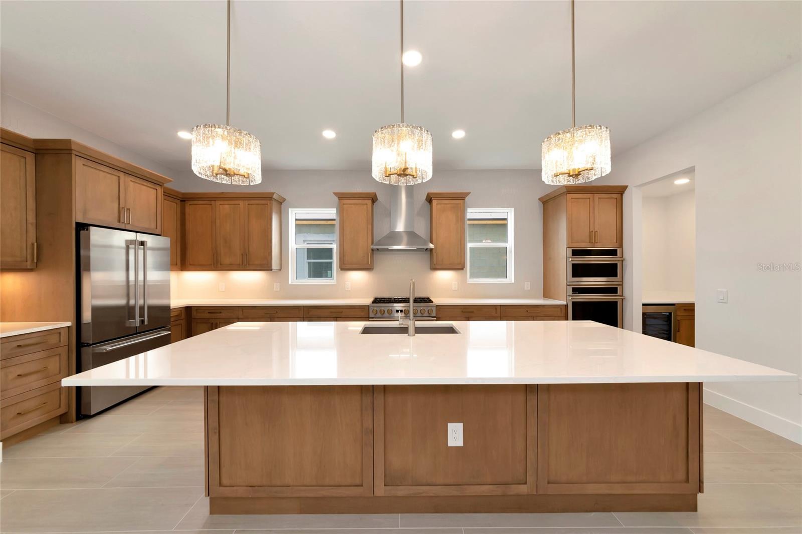 Image 6 of 63 For 1408 Lions Paw Path