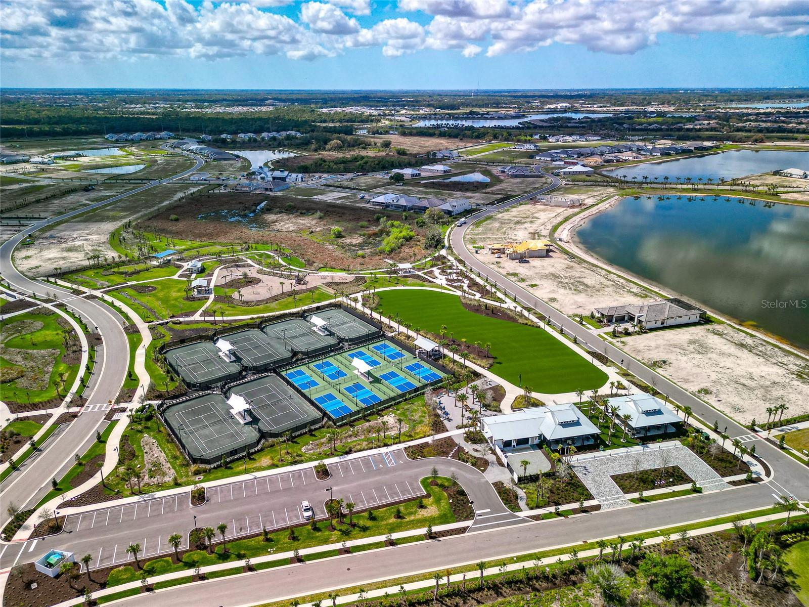 Image 61 of 63 For 1408 Lions Paw Path