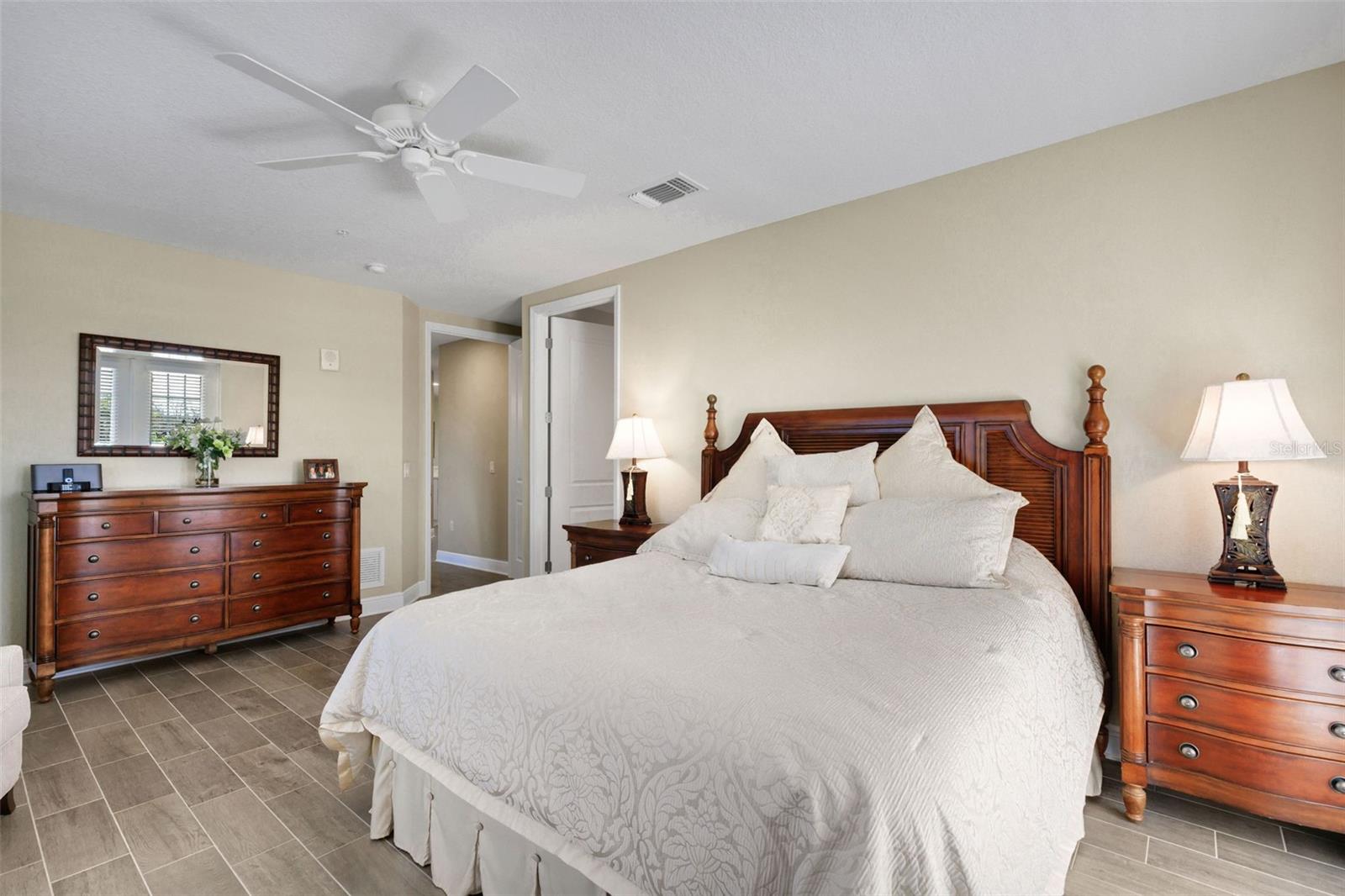 Image 18 of 50 For 3450 77th Street W 201