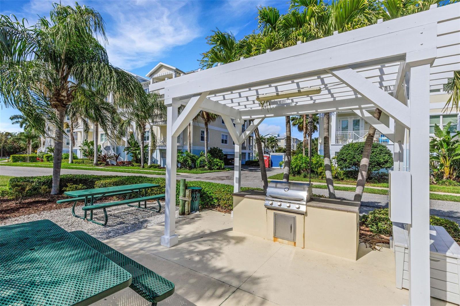 Image 39 of 50 For 3450 77th Street W 201