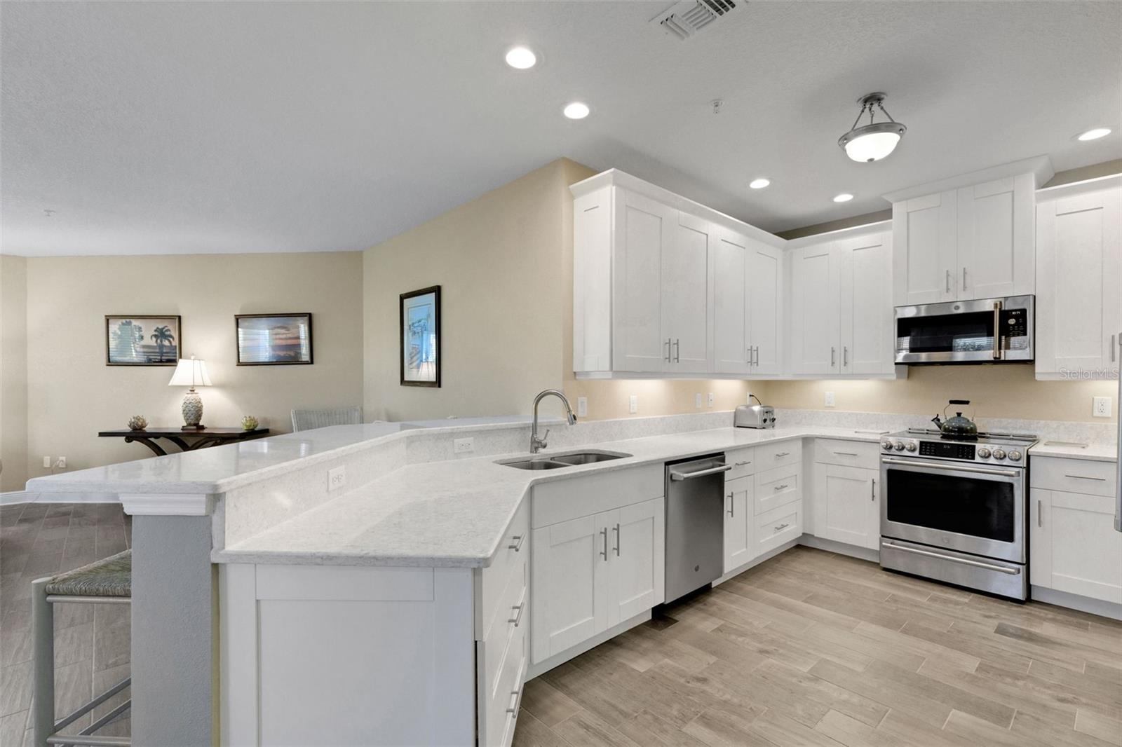 Image 5 of 50 For 3450 77th Street W 201