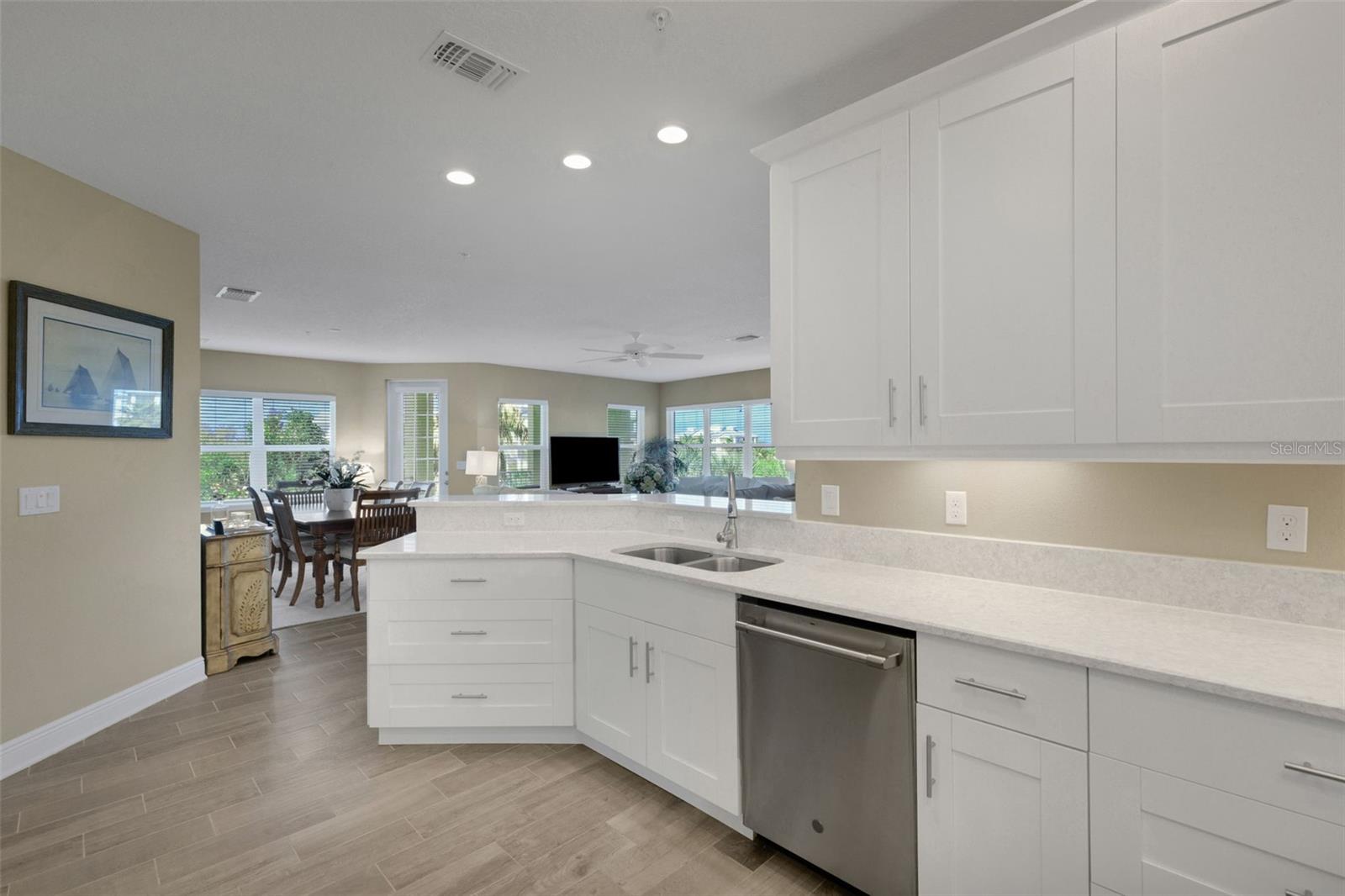 Image 7 of 50 For 3450 77th Street W 201