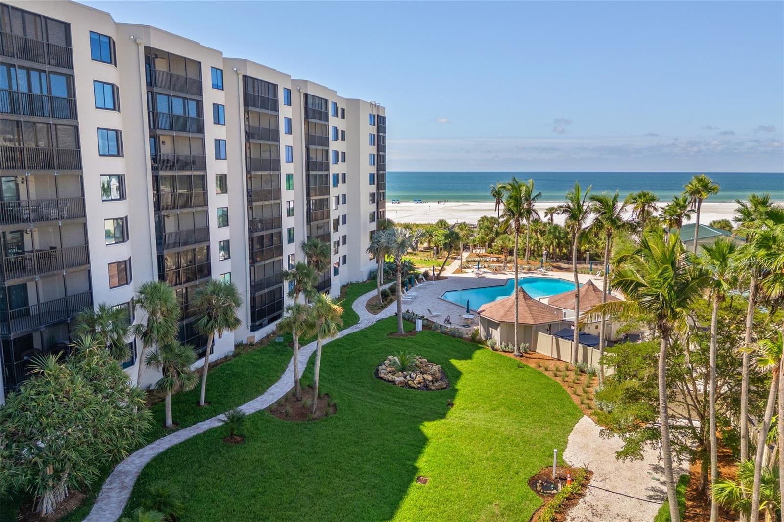 Image 31 of 39 For 5880 Midnight Pass Road 704