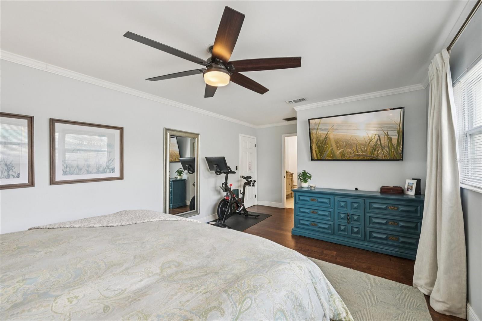 Image 24 of 38 For 808 60th Street Nw