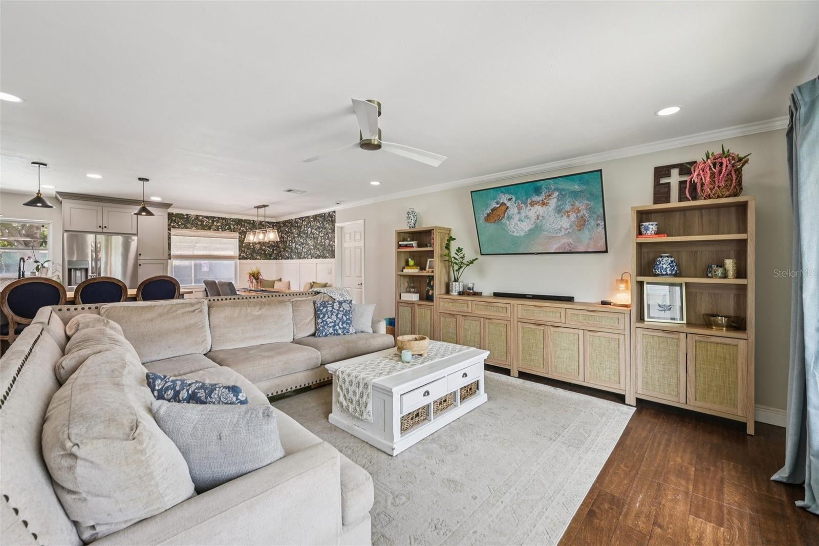 Image 5 of 38 For 808 60th Street Nw