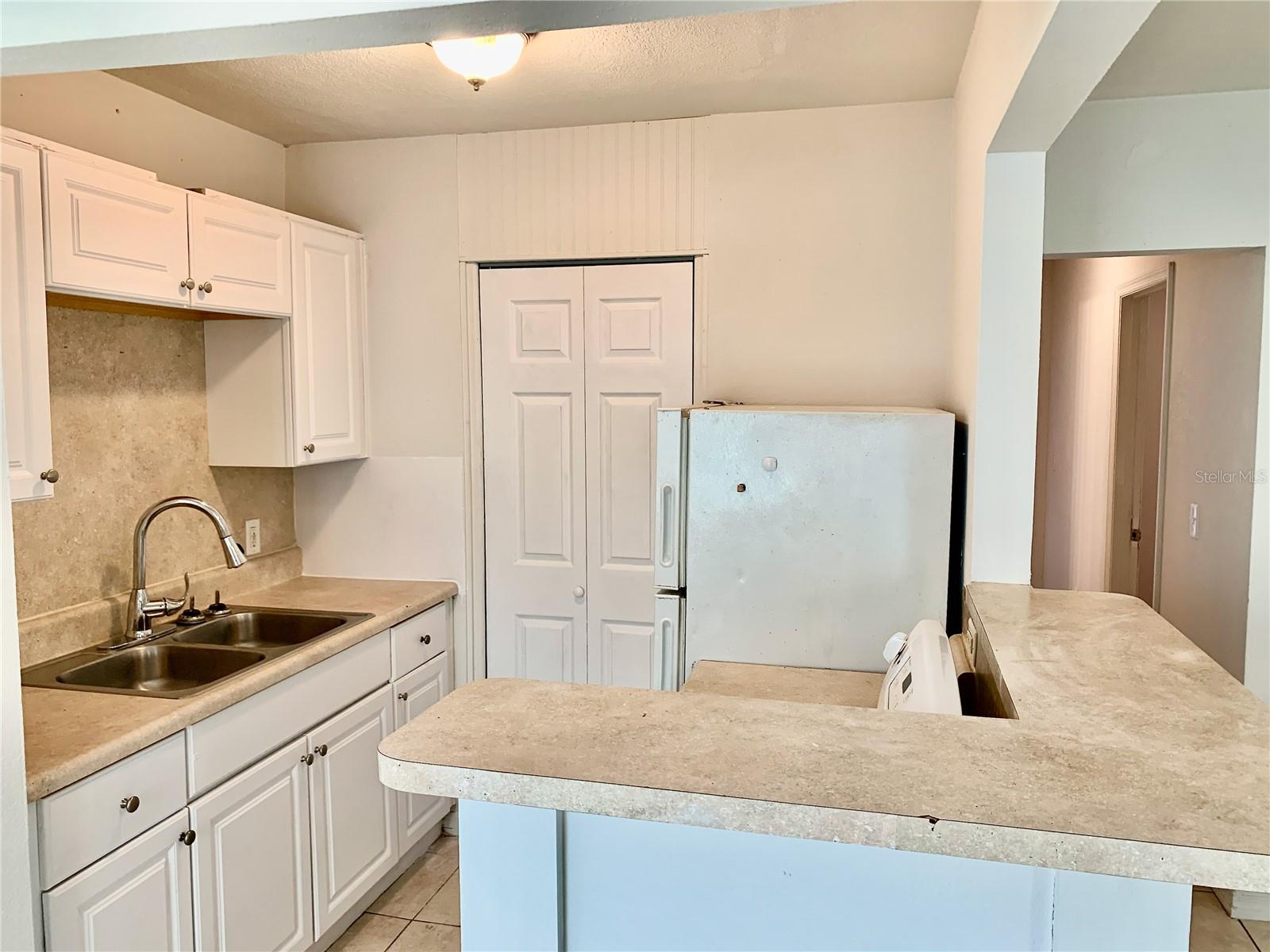 Image 2 of 17 For 2038 19th Avenue W