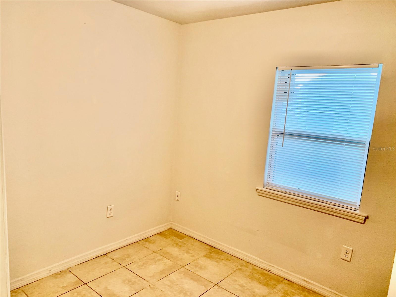 Image 6 of 17 For 2038 19th Avenue W