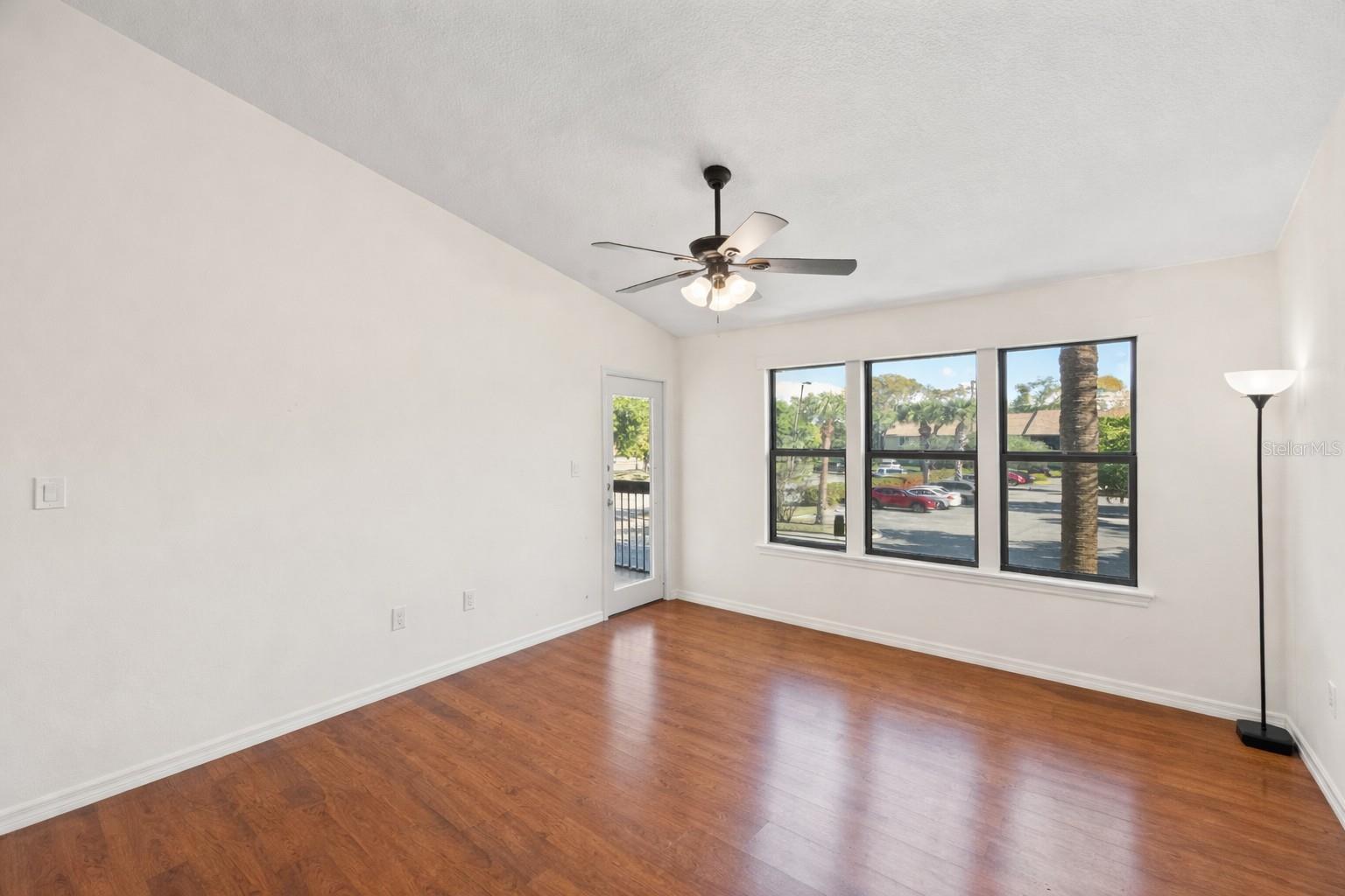 Image 5 of 12 For 4008 Crockers Lake Boulevard 23