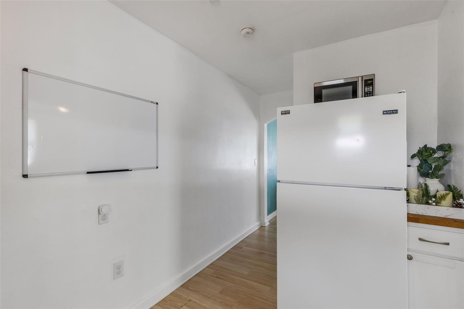 Image 28 of 65 For 1608, 1610, 1612 11th Street W