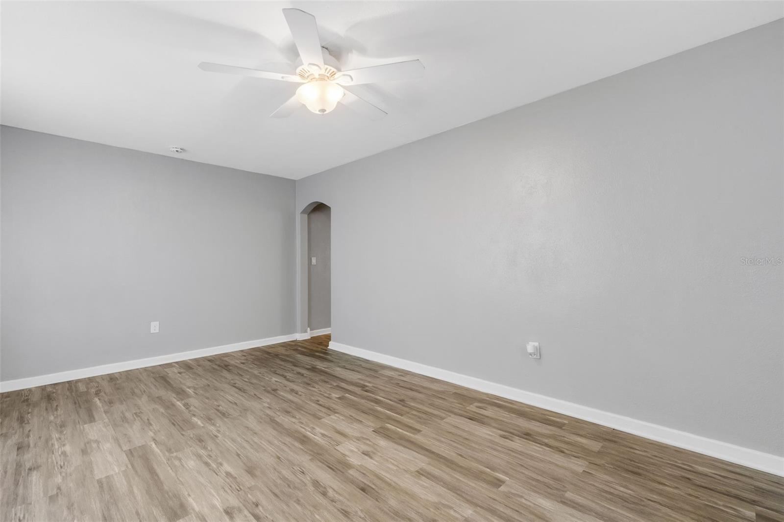 Image 3 of 65 For 1608, 1610, 1612 11th Street W