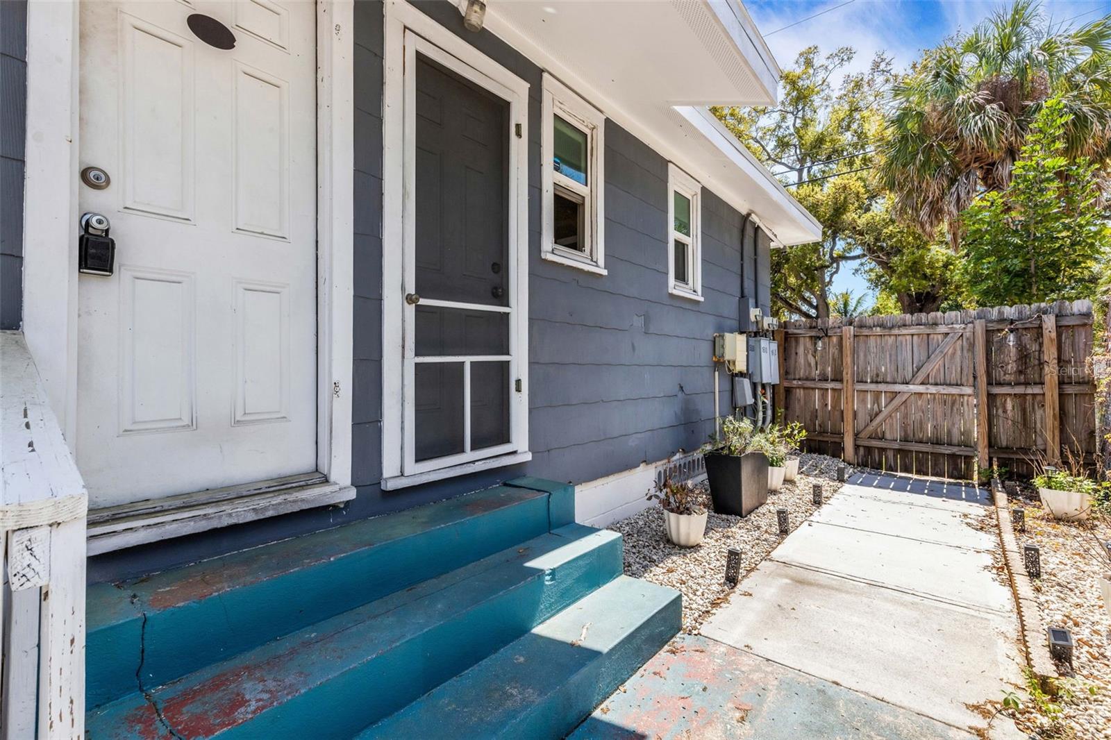 Image 33 of 65 For 1608, 1610, 1612 11th Street W