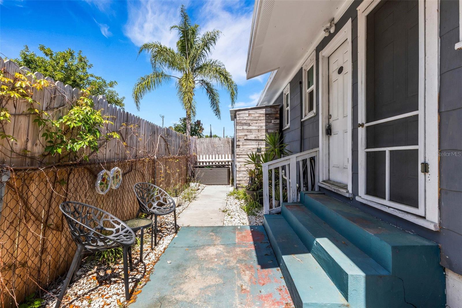 Image 34 of 65 For 1608, 1610, 1612 11th Street W