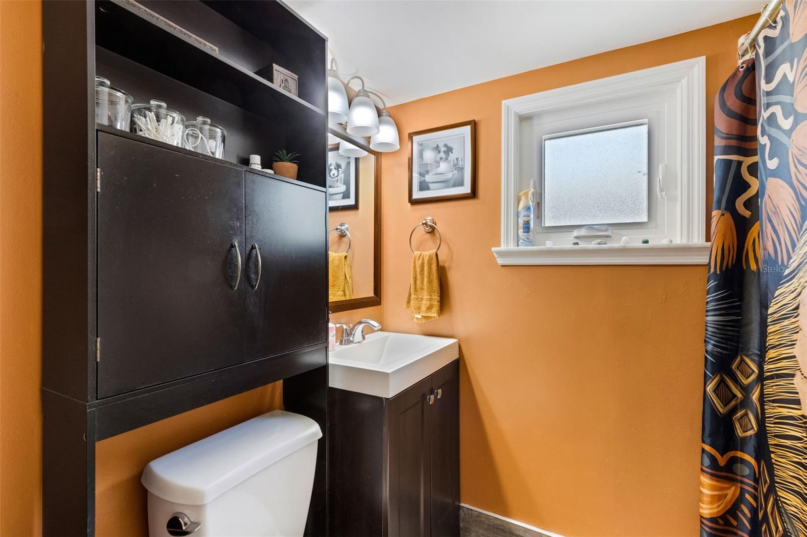 Image 44 of 65 For 1608, 1610, 1612 11th Street W