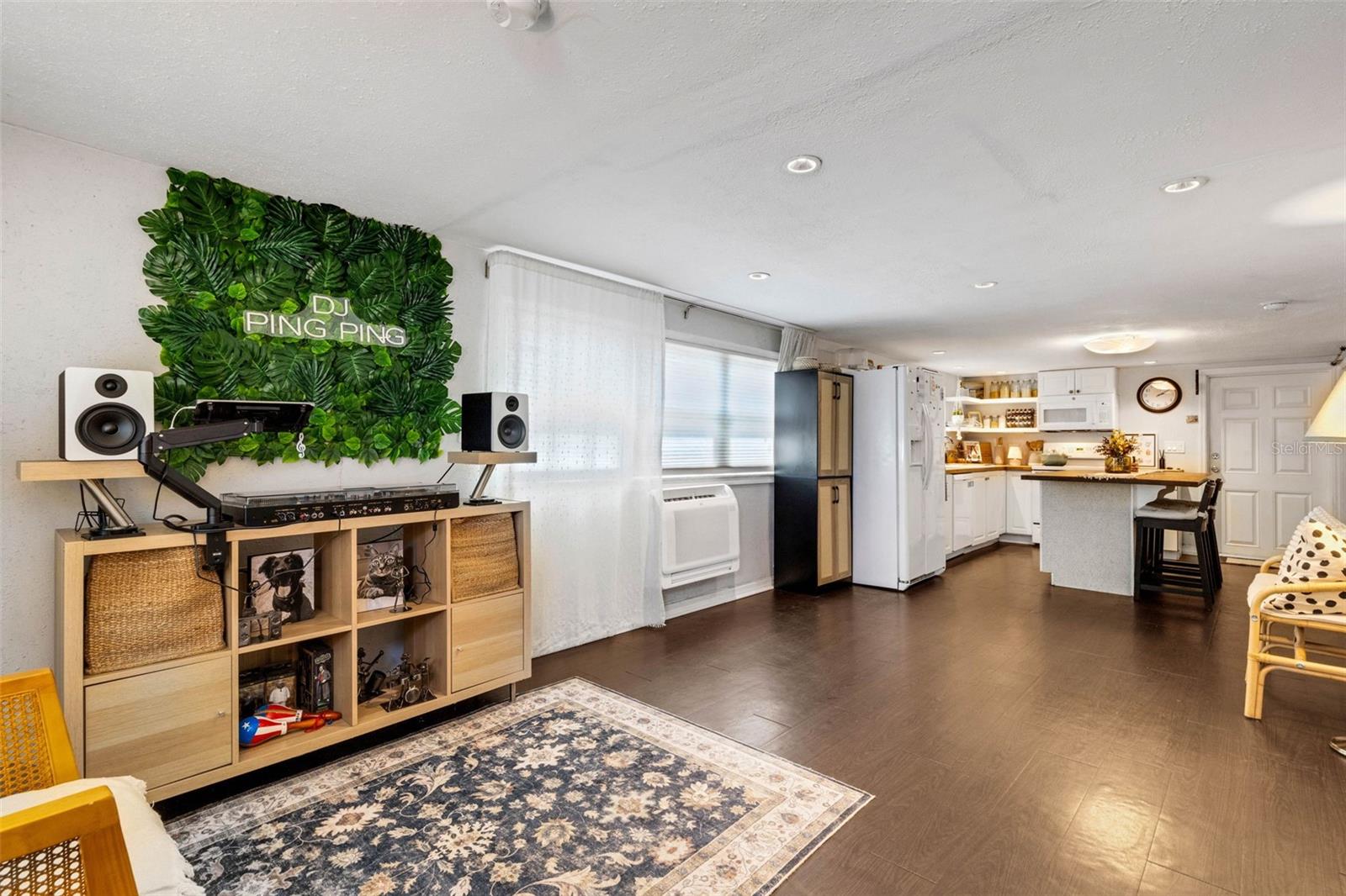 Image 51 of 65 For 1608, 1610, 1612 11th Street W