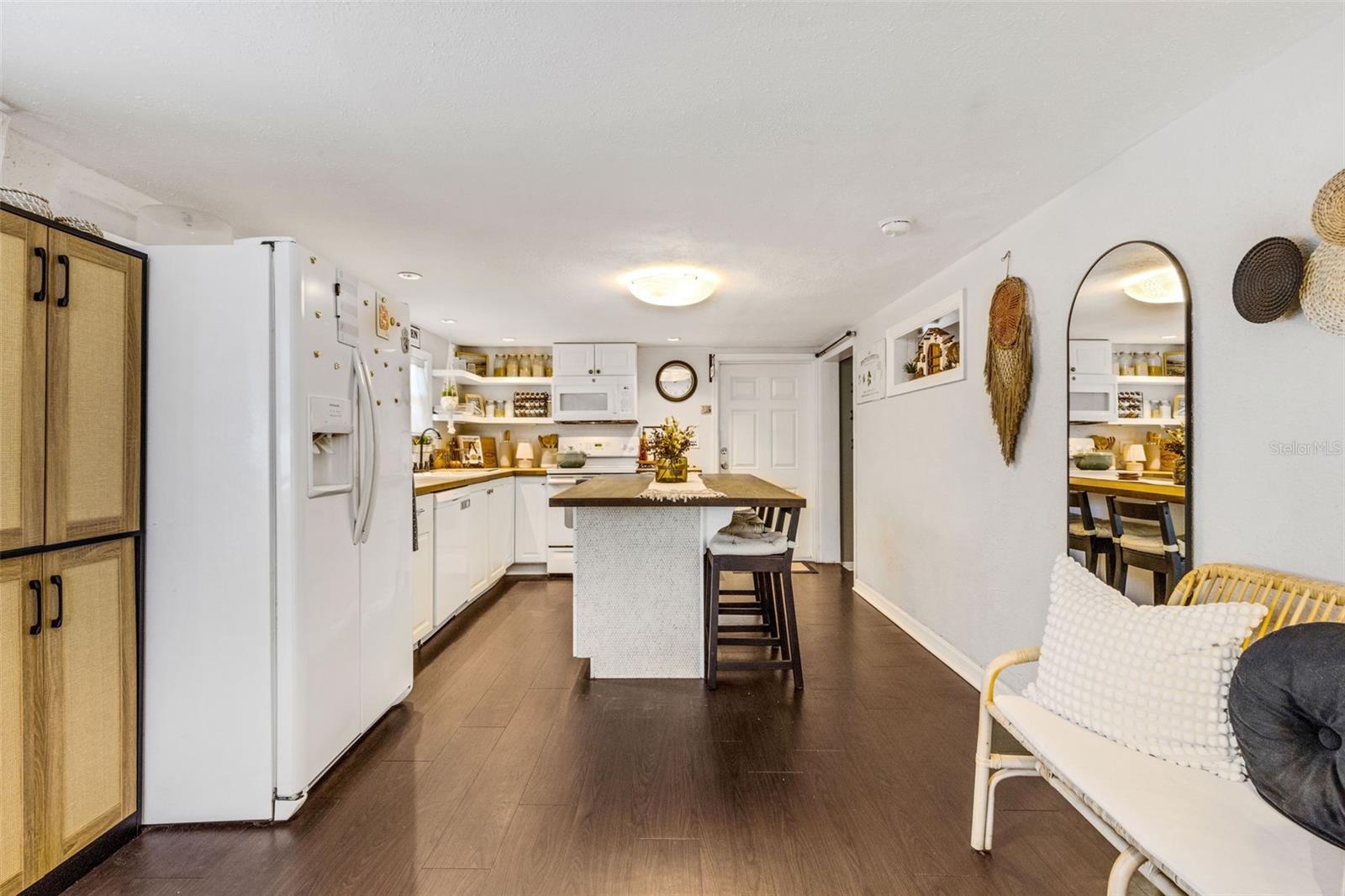 Image 53 of 65 For 1608, 1610, 1612 11th Street W