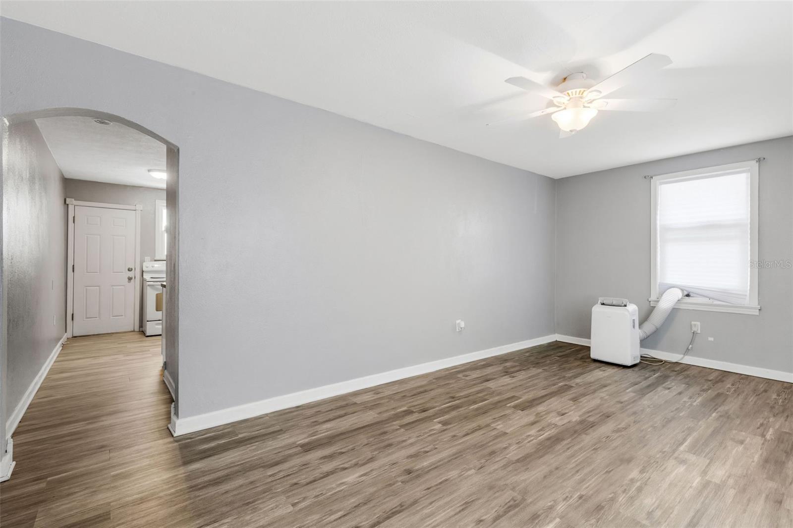 Image 6 of 65 For 1608, 1610, 1612 11th Street W