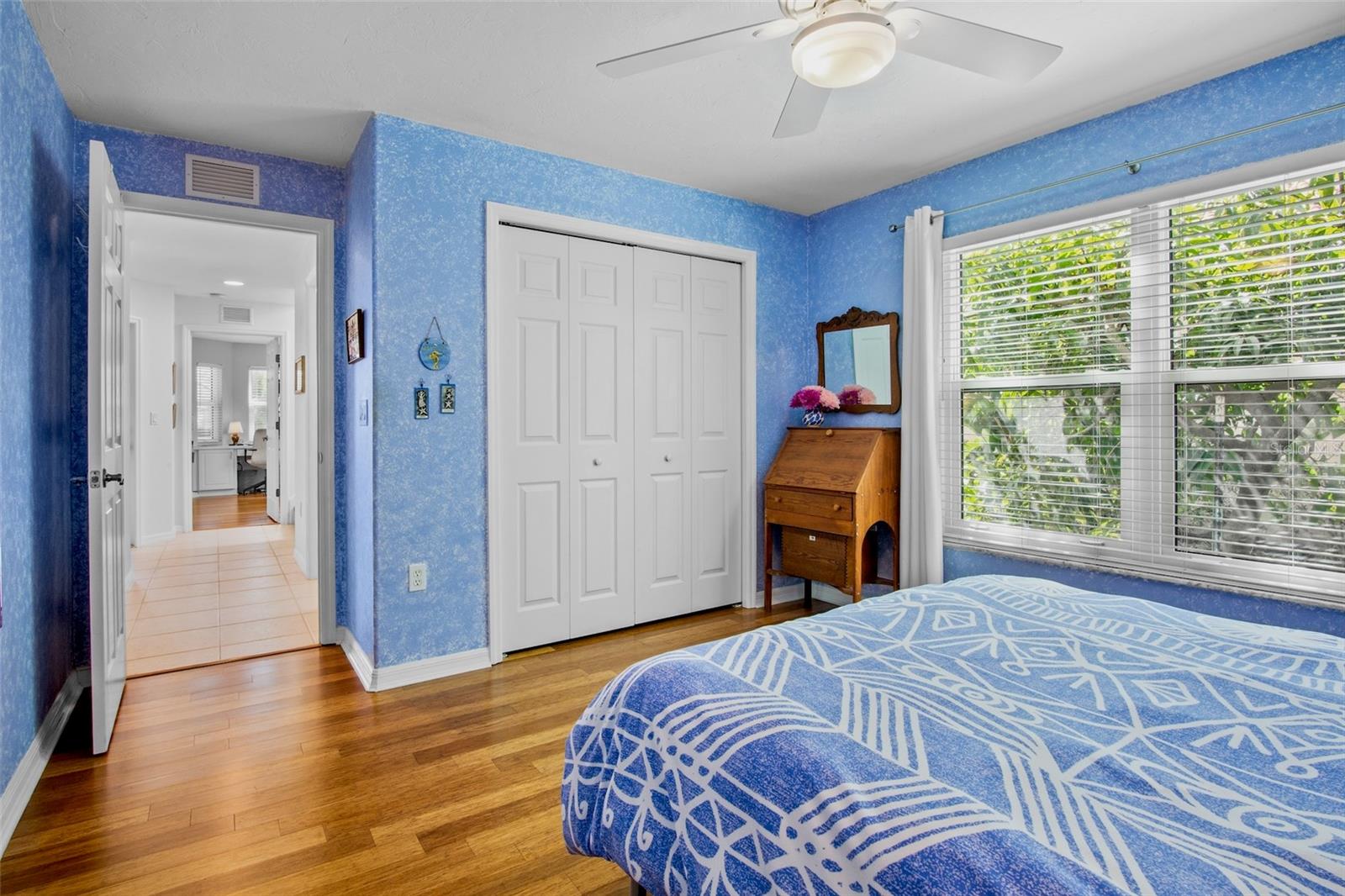 Image 28 of 50 For 4980 Sabal Lake Circle