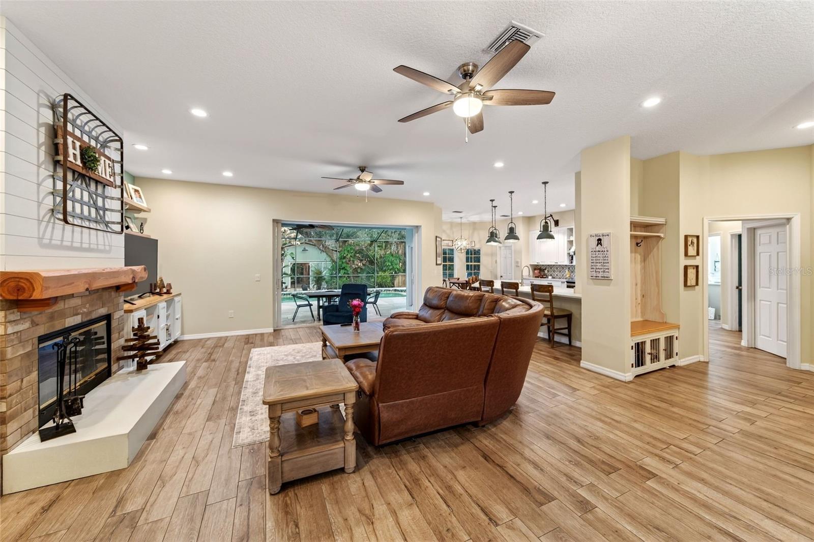 Image 10 of 88 For 7088 Saddle Creek Lane