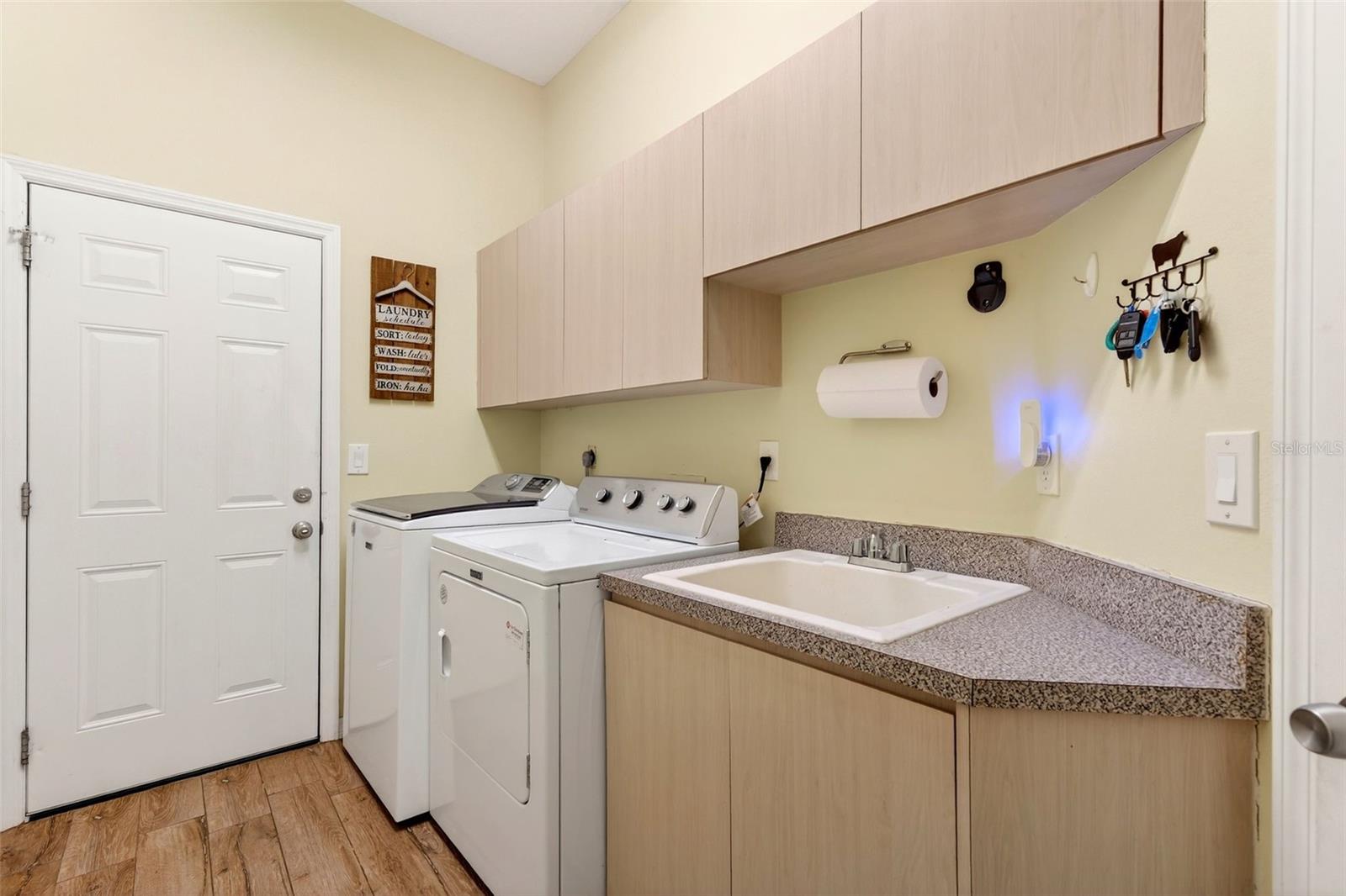 Image 37 of 88 For 7088 Saddle Creek Lane