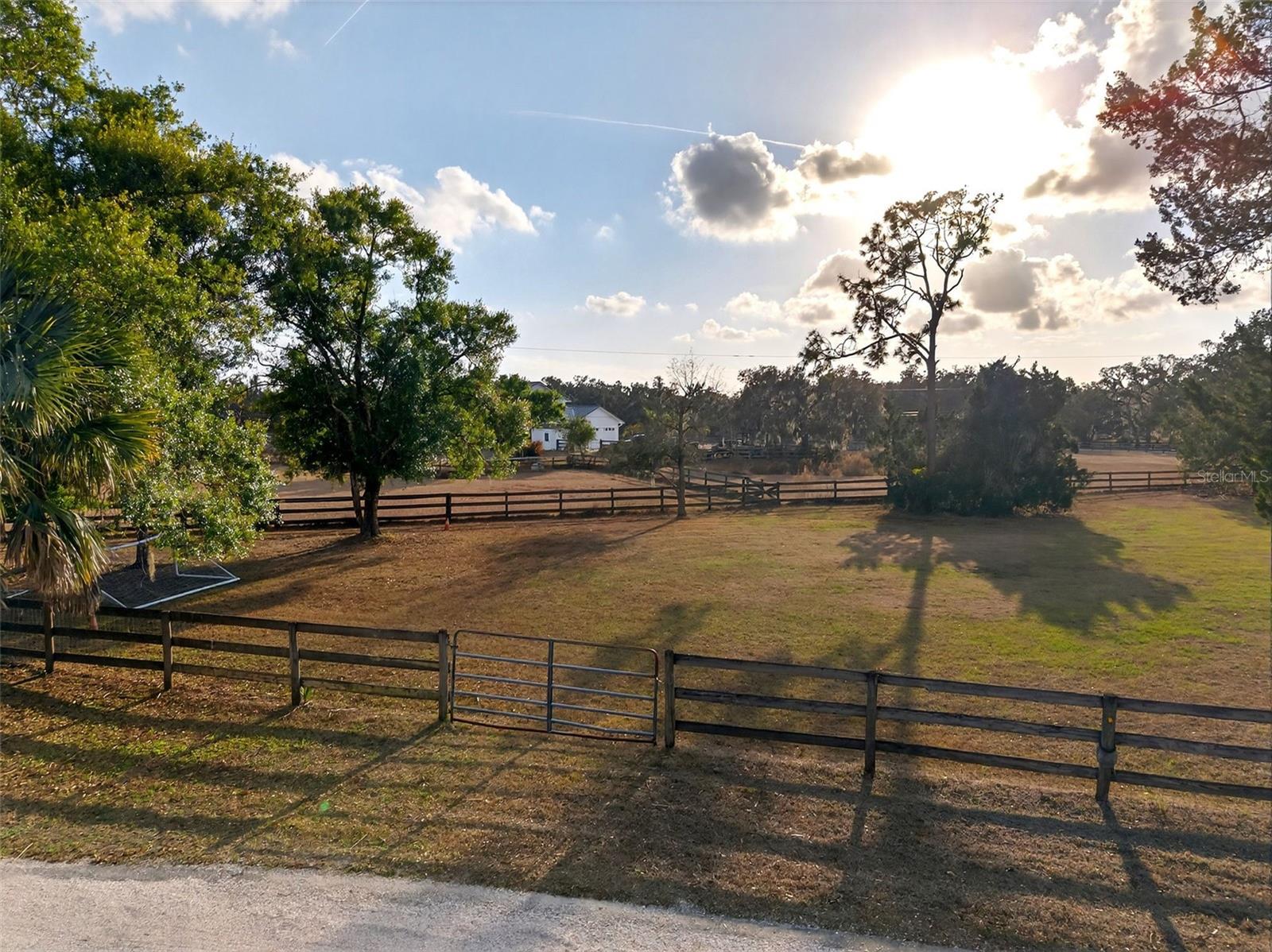 Image 61 of 88 For 7088 Saddle Creek Lane