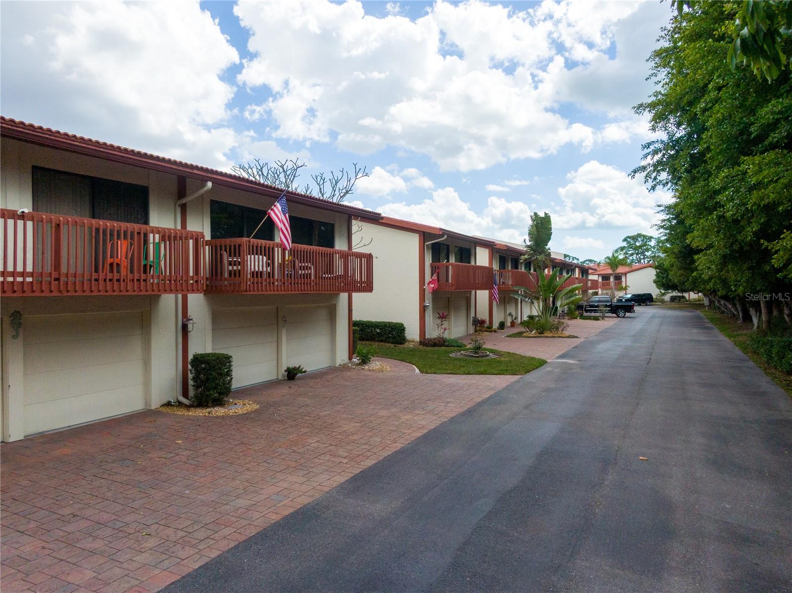 Image 4 of 59 For 720 Sorrento Inlet