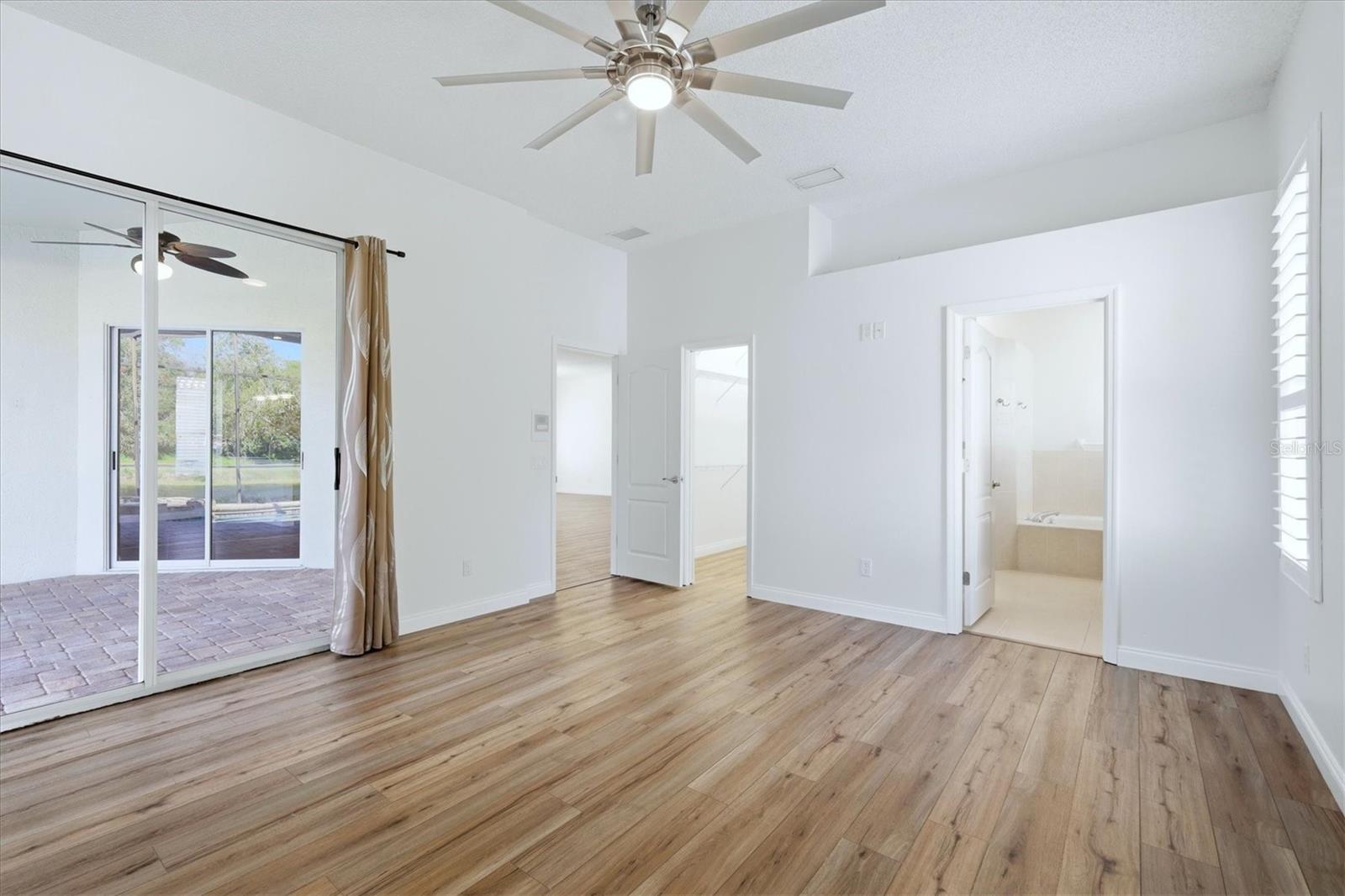 Image 20 of 38 For 8876 Huntington Pointe Drive