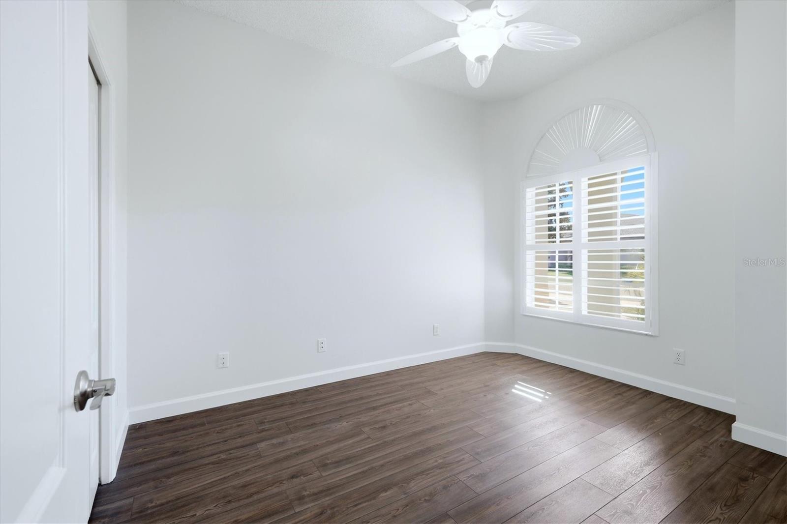 Image 21 of 38 For 8876 Huntington Pointe Drive