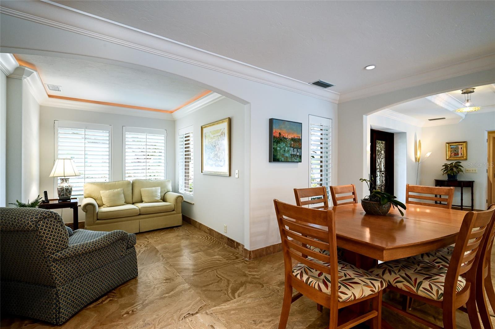 Image 12 of 43 For 218 Robin Drive