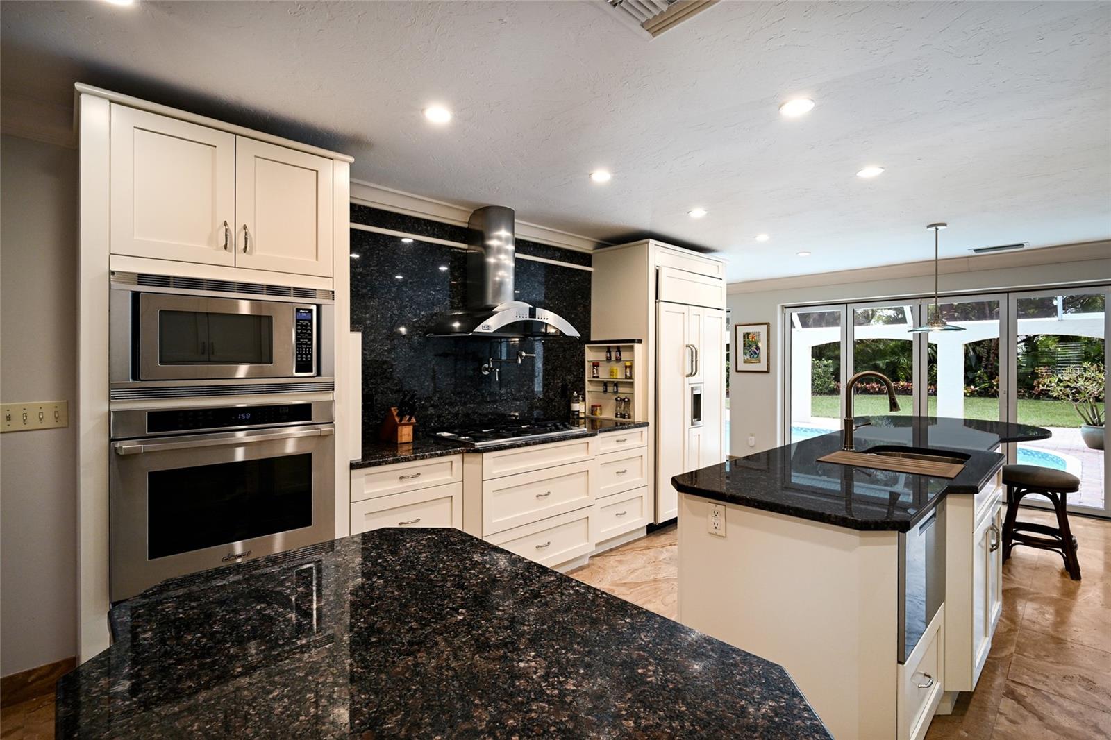 Image 13 of 43 For 218 Robin Drive