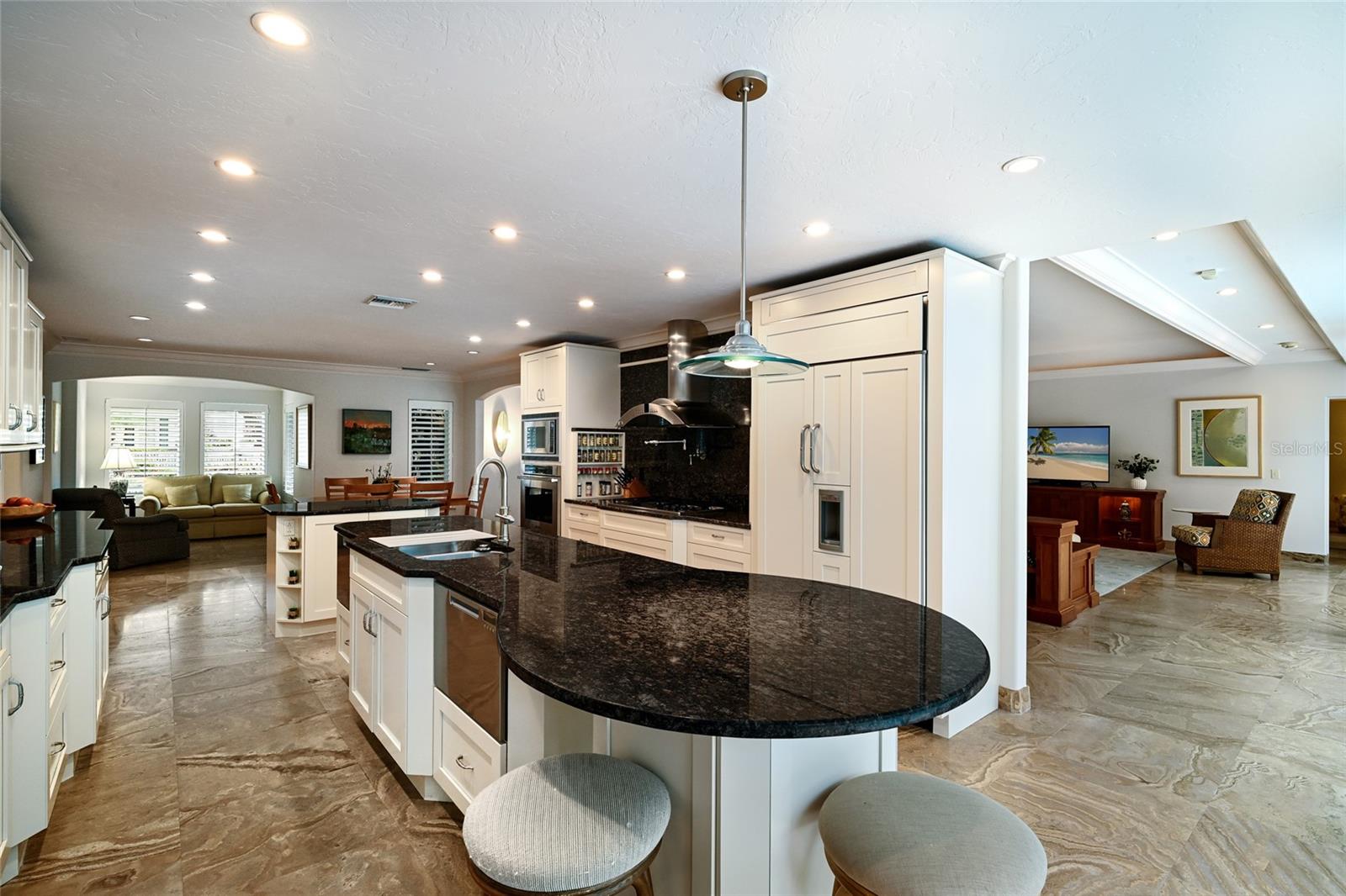 Image 16 of 43 For 218 Robin Drive