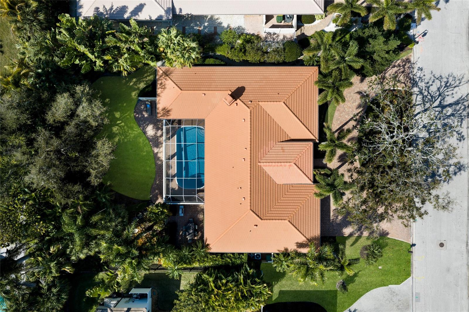 Image 38 of 43 For 218 Robin Drive