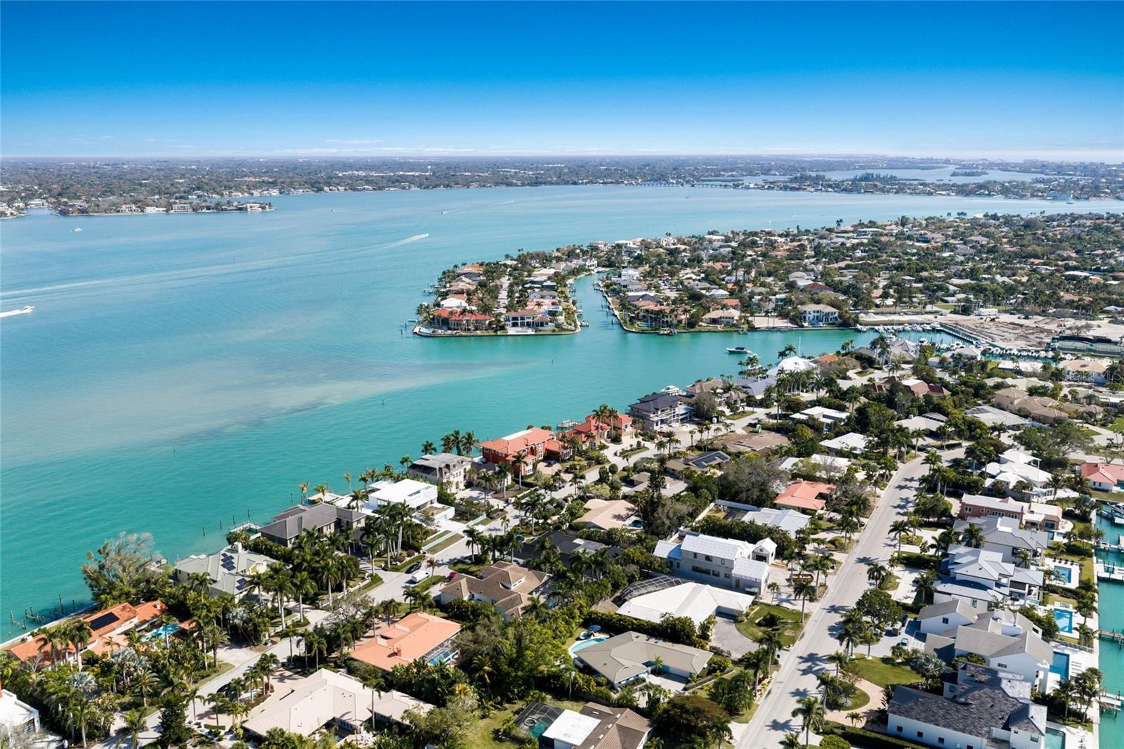 Image 40 of 43 For 218 Robin Drive