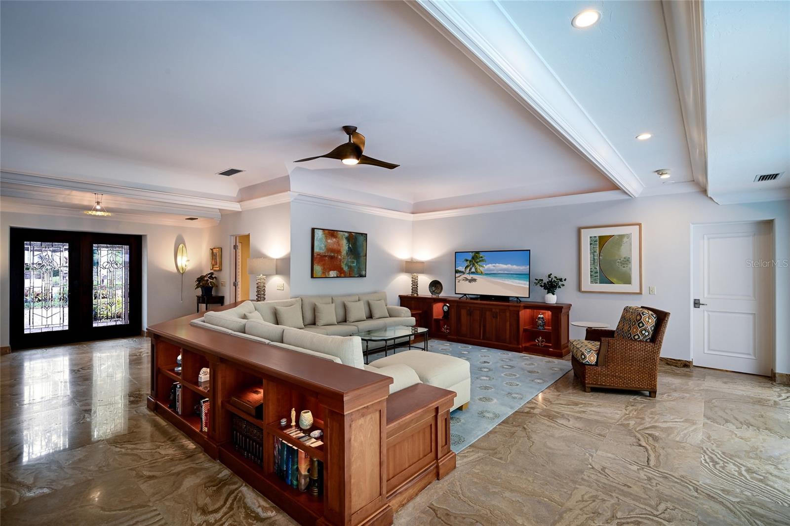 Image 7 of 43 For 218 Robin Drive