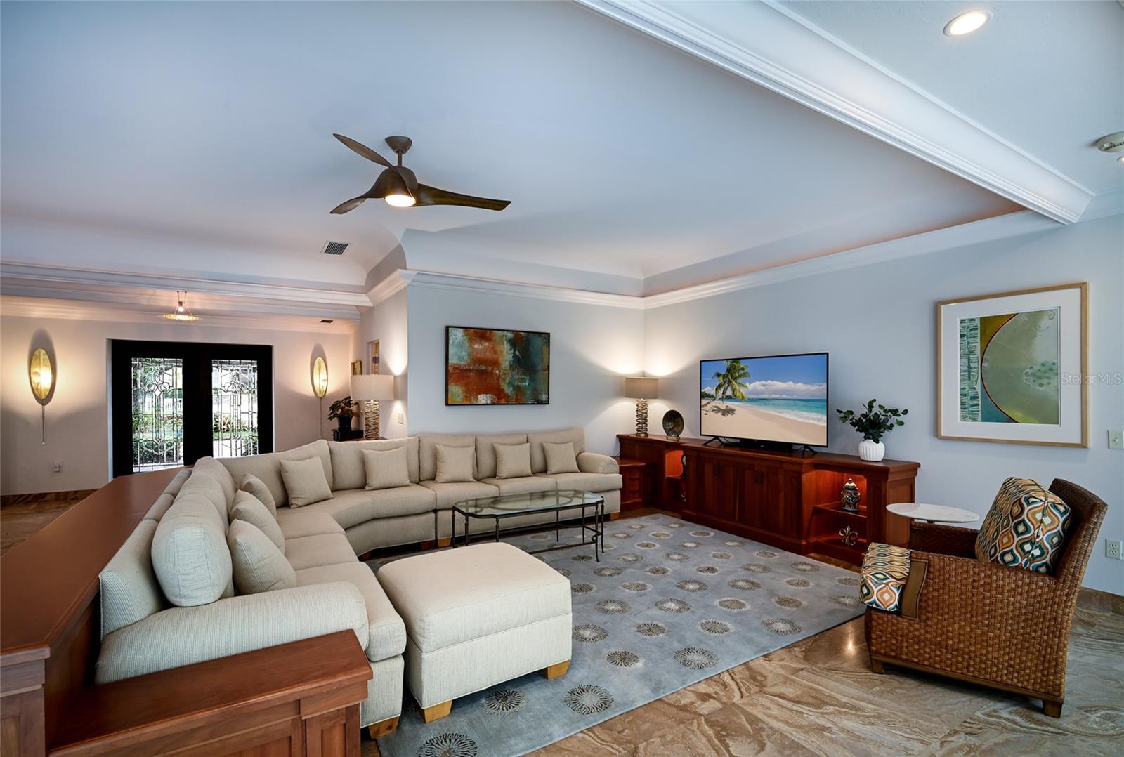 Image 9 of 43 For 218 Robin Drive