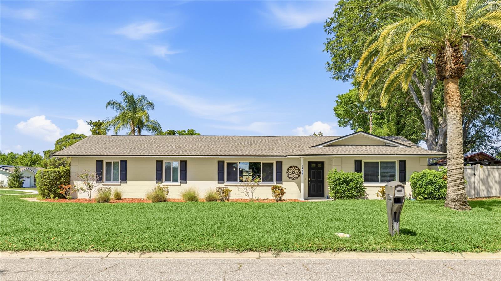 Image 5 of 44 For 1908 49th Street W