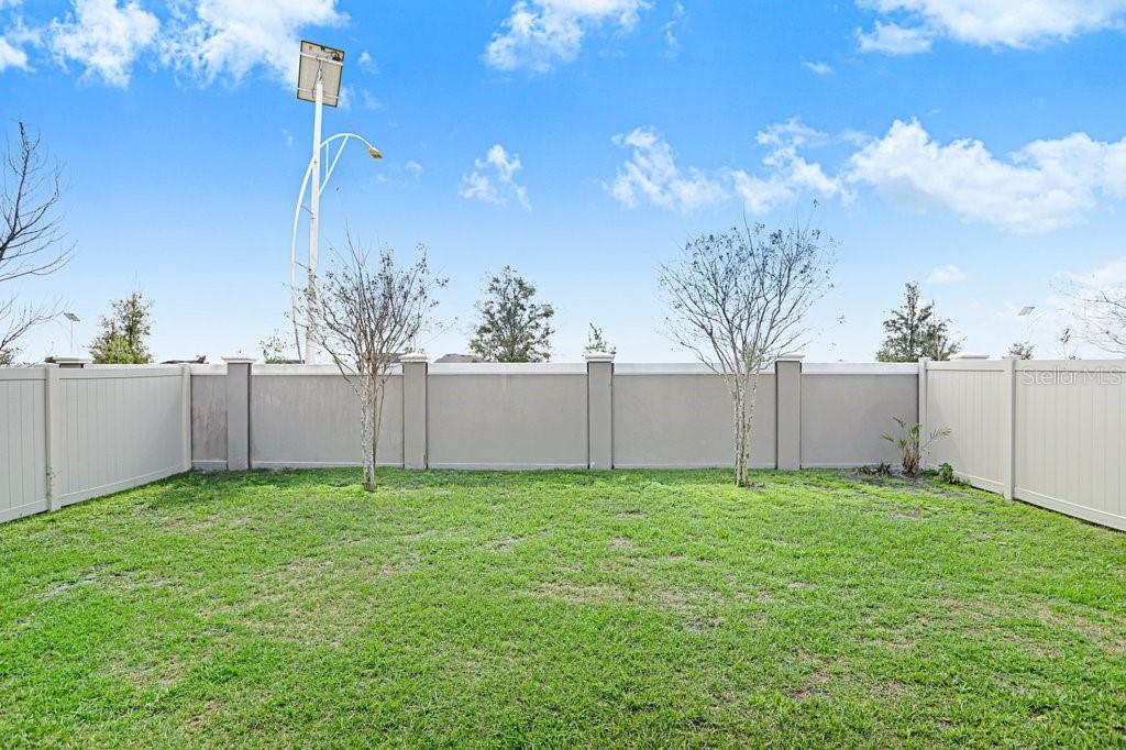 Image 18 of 39 For 31210 Penny Surf Loop