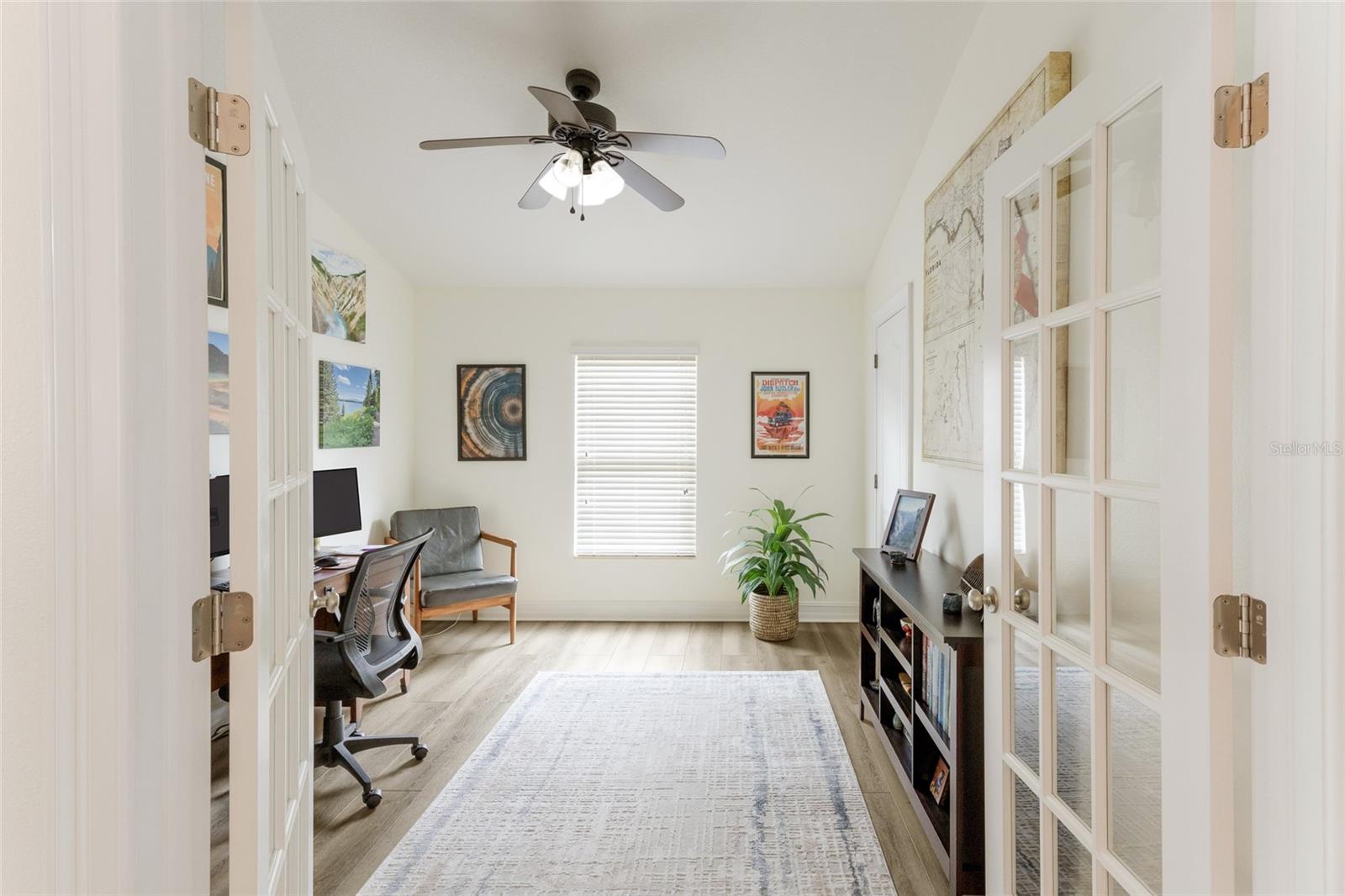 Image 16 of 72 For 12002 Forest Park Circle