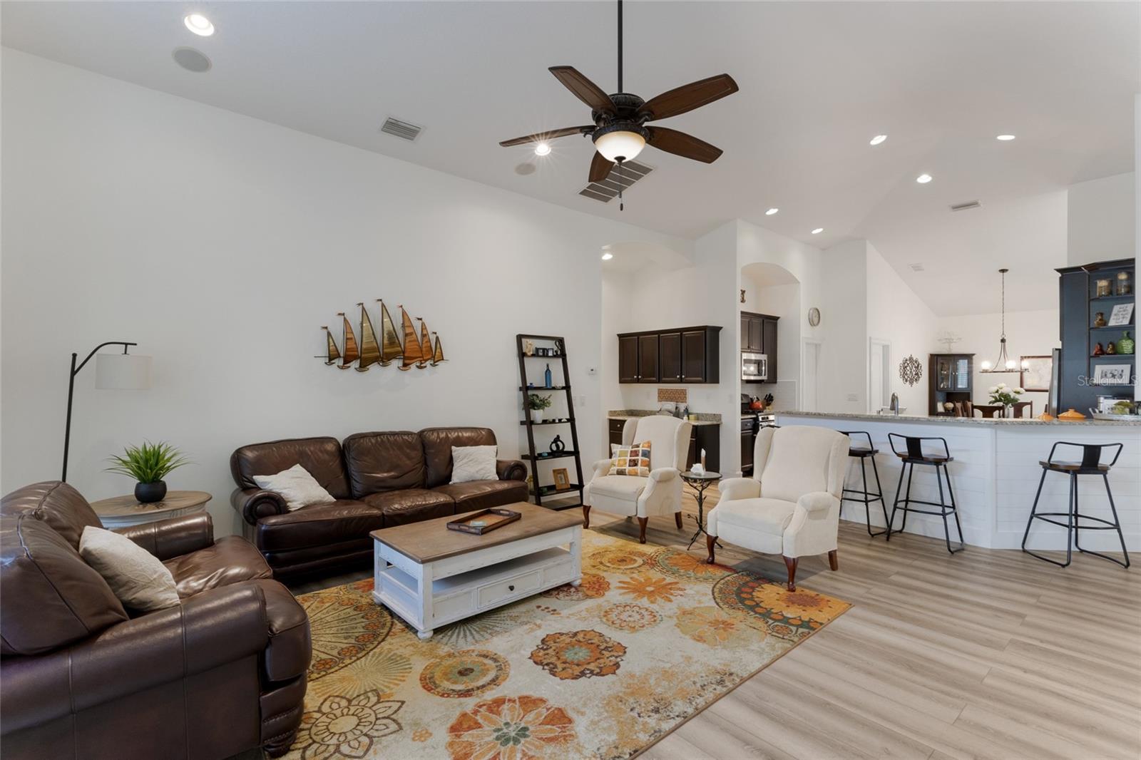 Image 18 of 72 For 12002 Forest Park Circle