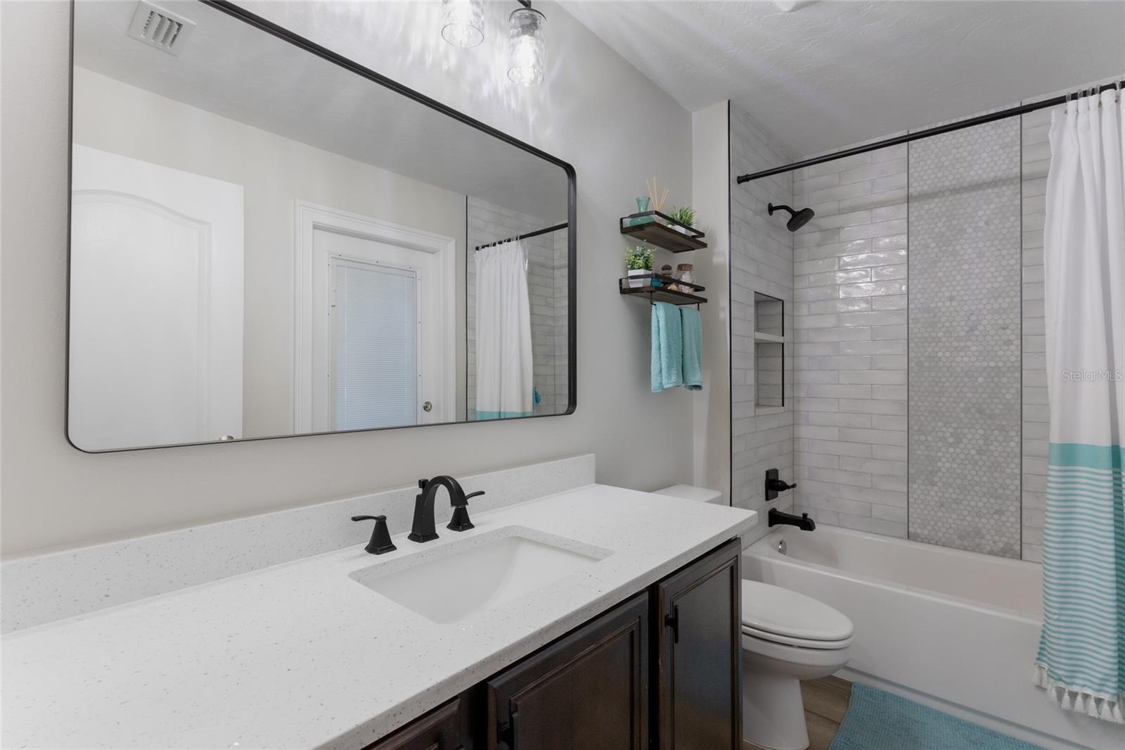 Image 29 of 72 For 12002 Forest Park Circle