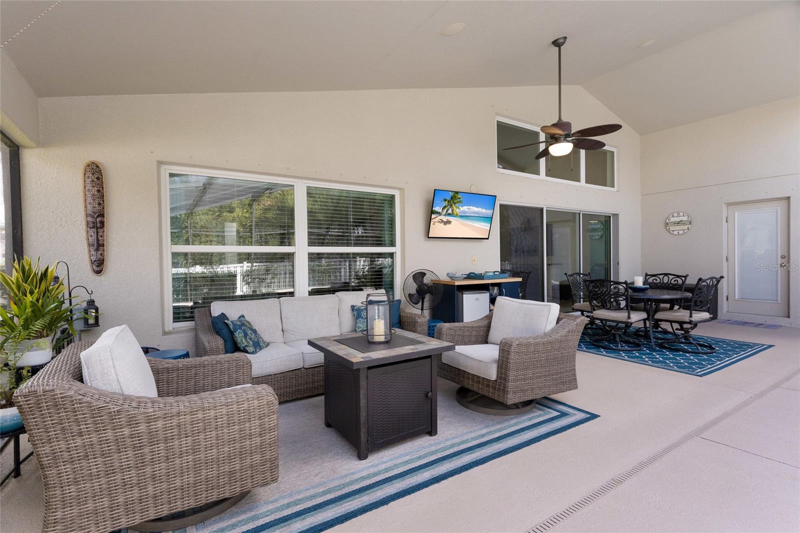 Image 33 of 72 For 12002 Forest Park Circle