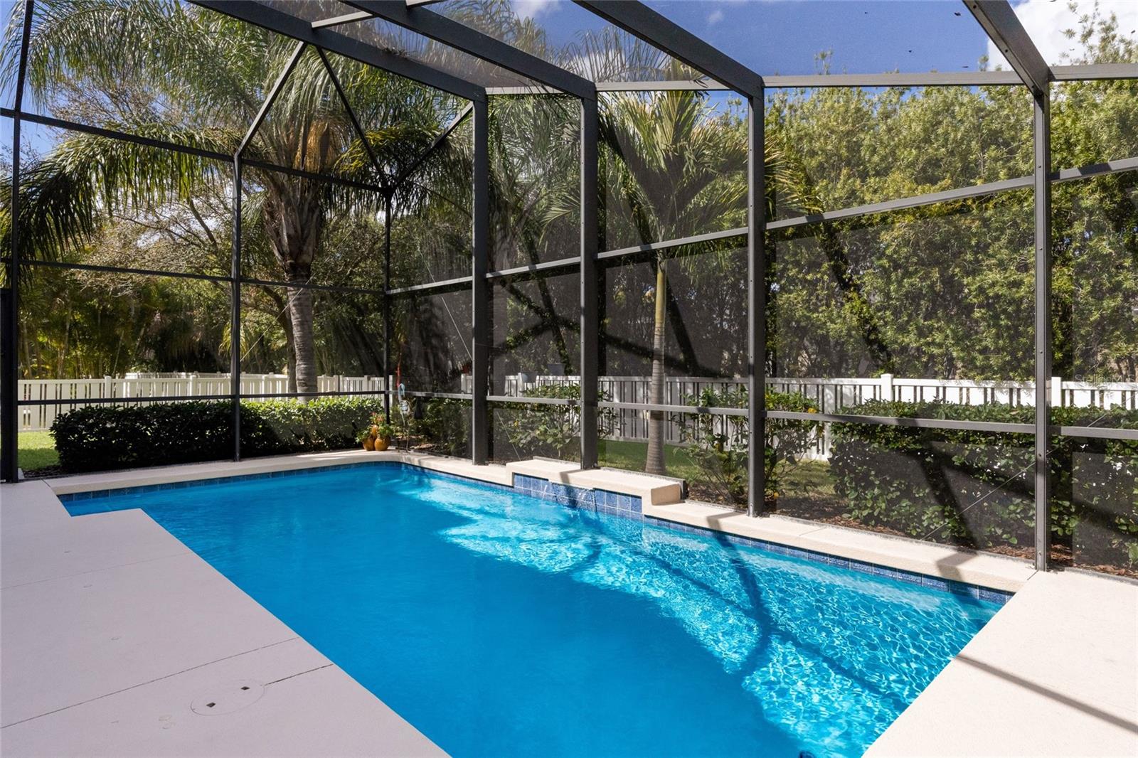 Image 36 of 72 For 12002 Forest Park Circle