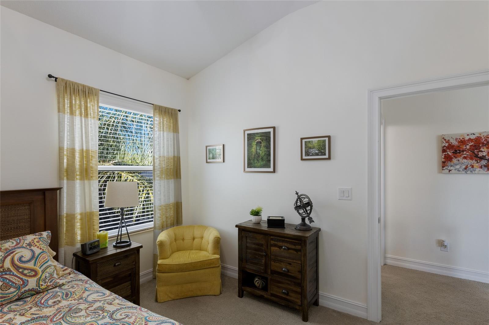 Image 43 of 72 For 12002 Forest Park Circle