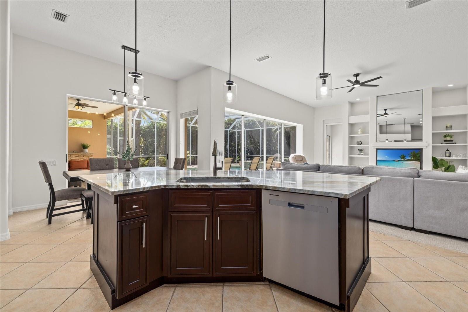 Image 19 of 51 For 6916 Riversedge Street Circle