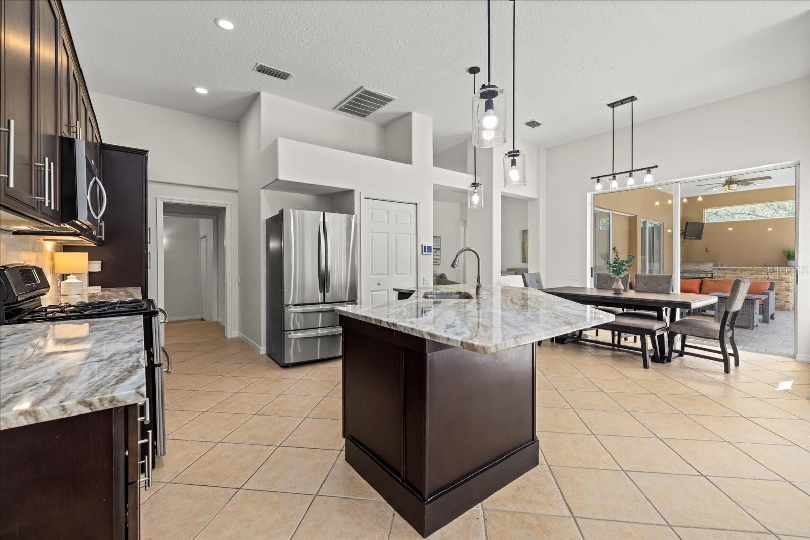 Image 20 of 51 For 6916 Riversedge Street Circle